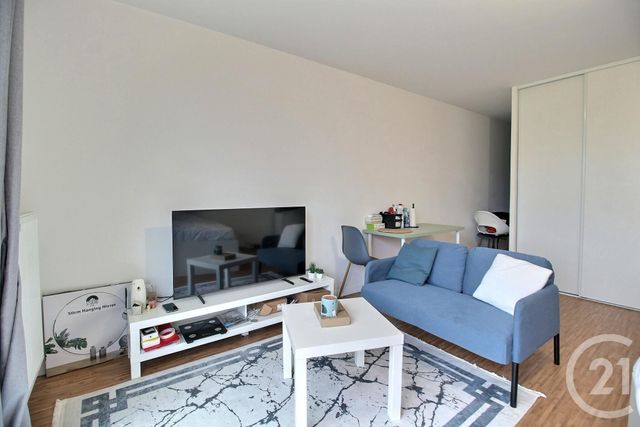 Appartement Studio à vendre - 1 pièce - 32.0 m2 - LIVRY GARGAN - 93 - ILE-DE-FRANCE - Century 21 Ricard Immobilier